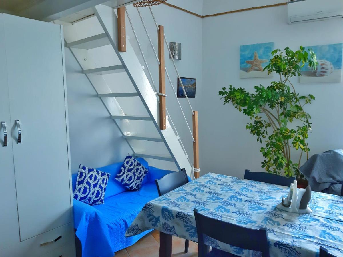 Apartamento La Casa Azzurra Procida Exterior foto