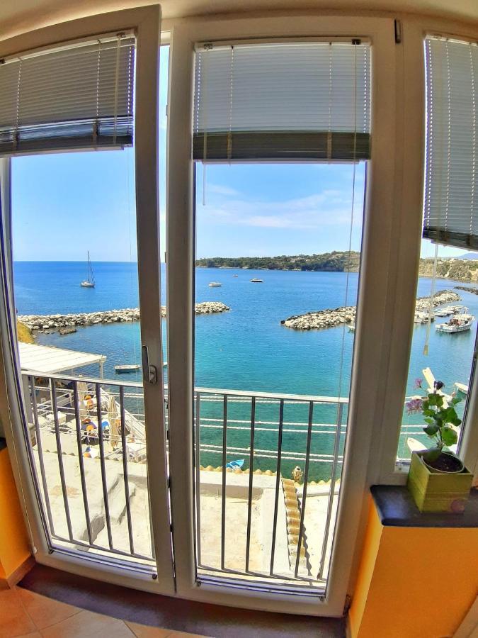 Apartamento La Casa Azzurra Procida Exterior foto