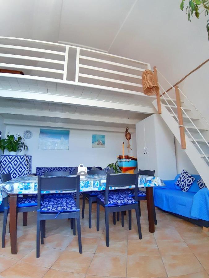 Apartamento La Casa Azzurra Procida Exterior foto