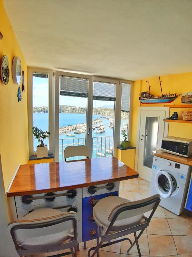 Apartamento La Casa Azzurra Procida Exterior foto